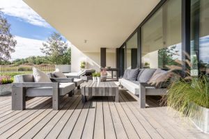 Avoir une belle terrasse à Remilly-sur-Lozon 